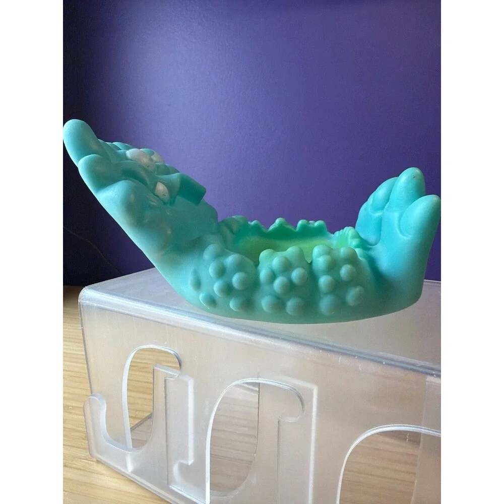 Vintage Avon Monster Soap Dish Holder Blue Rubber Creature 1980s Kids‎